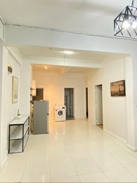 Sale condo freehold and furniture 2bed 60sq.m cats allow