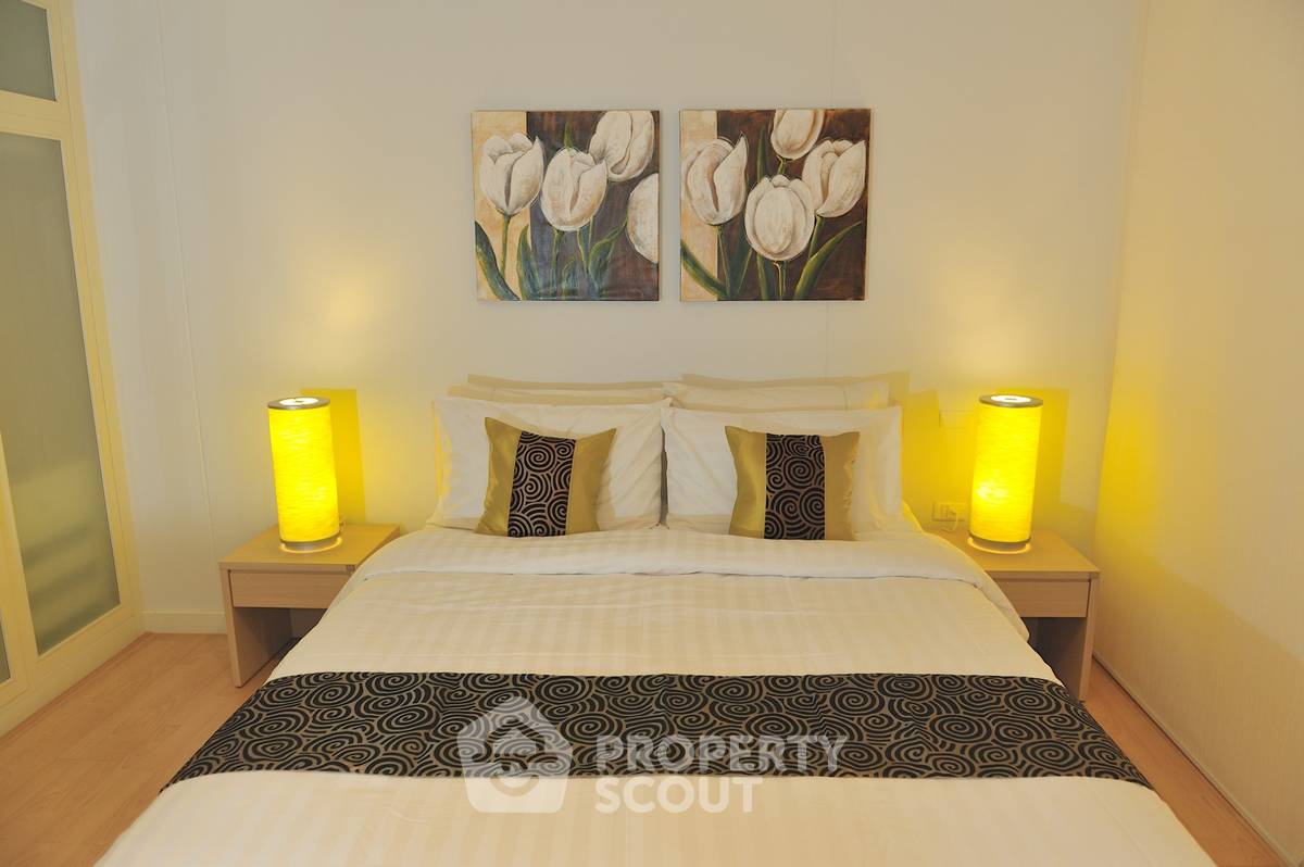 picture 1-BR Condo For Rent At Duplex, Phratamnak (50 Sqm) (ID 405074) - 10/22