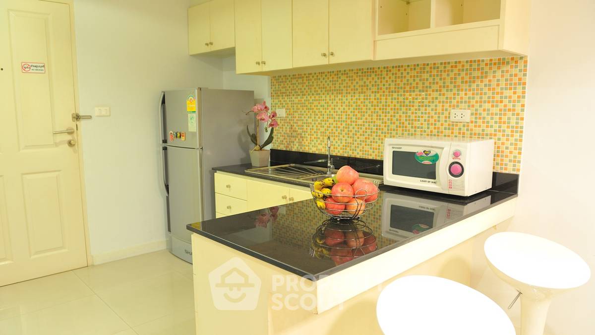 picture 1-BR Condo For Rent At Duplex, Phratamnak (50 Sqm) (ID 405074) - 13/22