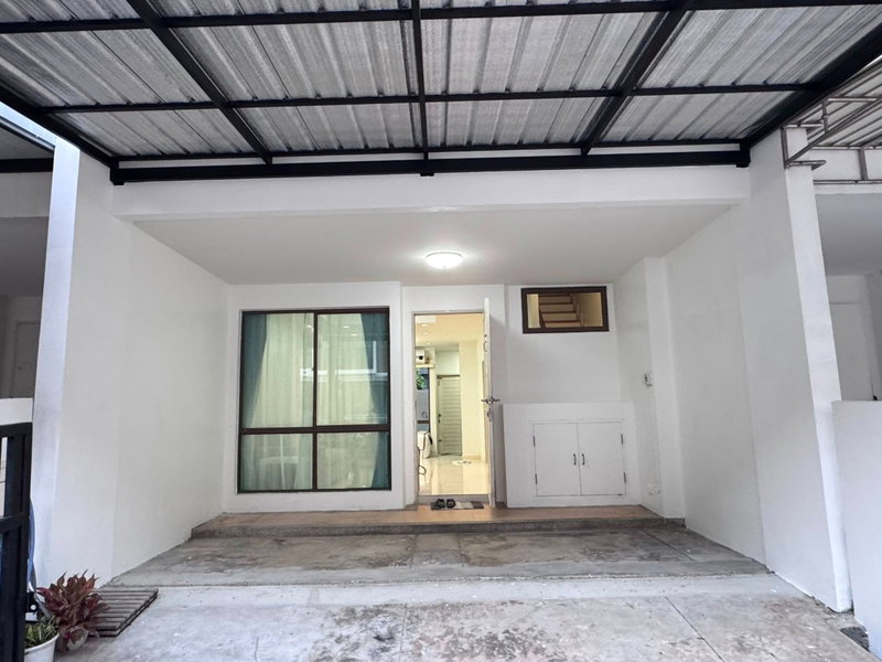 Townhouses for rent : ✨For rent Town House The Private Sukhumvit-Bangchak✨LineID: @Propvel (with @ in front)✨