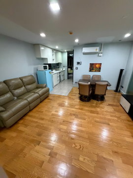 ให้เช่าถูก ควอด สีลม (Quad Silom) – 1 นอน 1 น้ำ 1 ห้องทำงาน 40 ตร.ม. 🏙️🎨 ใกล้ BTS ช่องนนทรี! ห้องไซส์ใหญ่ มีระเบียง เฟอร์ครบพร้อมอยู่