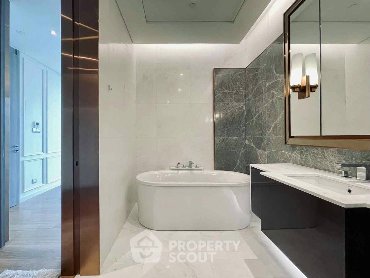 picture 1-BR 87 Sqm On 10th Floor, Sindhorn Tonson, BTS Ratchadamri (ID 2970934) - 4/5
