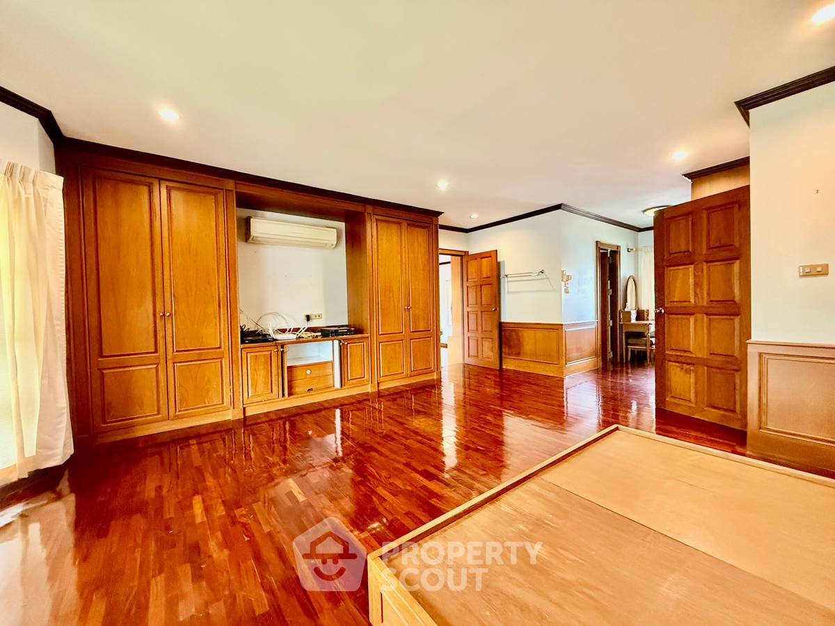 รูป บ้าน 4 ห้องนอน ขาย กฤษดานคร 18 | เลี้ยงสัตว์ได้ ใกล้ สาลาธรรมสพน์ (ID 2970612) - รูปที่ 13/16
