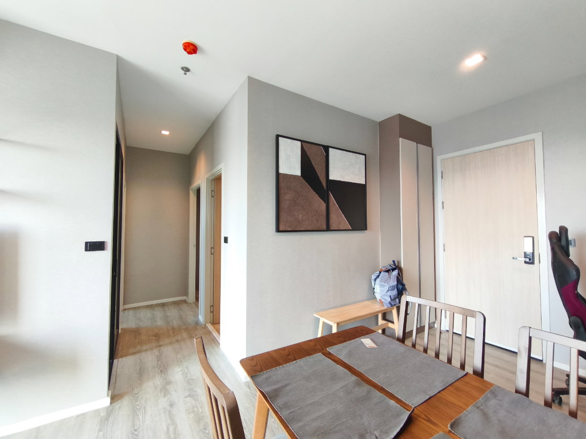 รูป Condo for RENT :   Knightsbridge Skyriver Ocean  size 62 sqm. 2 Bed / 2 Bath (Bathtub) / River View /Balcony /Closed Kitchen   𝐅𝐥𝐨𝐨𝐫 : 22nd   - รูปที่ 9/23