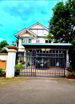Houses for sale Big C Foodplace Sukhaphiban 5 : Lattdarom Watcharaphon Phase 3, Watcharaphon Road, 4 Bedrooms|3 Bathrooms|2 Parking lots Size 108 Sq.Wah 250 Sqm.(Usable Area) Jet 089-987-2251