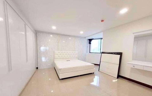 รูปภาพ LTH15631 – Luxury Condo for Rent Phrom Phong | Spacious Family Residence | Near BTS Phrom Phong | 75,000 THB | คอนโดหรูให้เช่า พร้อมพงษ์ ห้องขนาดใหญ่ ใกล้ BTS พร้อมพงษ์