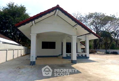 บ้านเดี่ยว เชียงใหม่ : บ้าน 3 ห้องนอน 150 ตร.ม. น้องชอม สันทราย เชียงใหม่ ขาย (เลี้ยงสัตว์ได้) (ID 1490629)