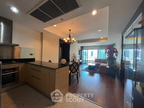 คอนโด 2 ห้องนอน ขาย ที่ สาทร การ์เดนส์ ใกล้ MRT สีลม (ID 2974447)