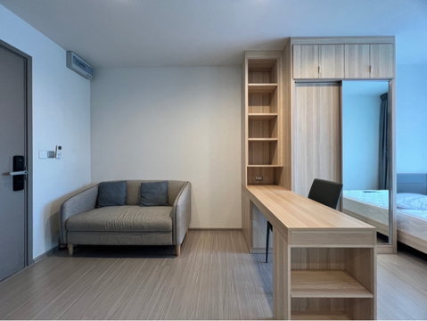 Life asoke hype near MRT rama9 & Airport link
