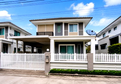 เช่าบ้านเดี่ยว ชลบุรี : ให้เช่าบ้านเดี่ยว ม.ไลฟ์อินเดอะการ์เด้นท์ สวนเสือ ศรีราชา