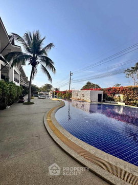 คอนโดให้เช่า 2 ห้องนอน โครงการ Sunrise Beach Resort And Residence ใกล้ นาจอมเทียน สัตหีบ ชลบุรี (ID 2972409)