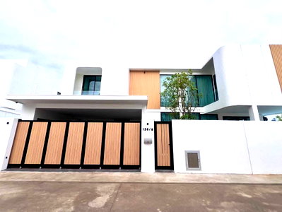 เช่าบ้านเดี่ยว ถนนเพชรบุรี กรุงเทพฯ : ให้เช่า พูลวิลล่า 2 ชั้น 4 ห้องนอน 5 ห้องน้ำ โซนหางดง เชียงใหม่ พร้อมสระว่ายน้ำระบบเกลือ (R1209) T.0946511456