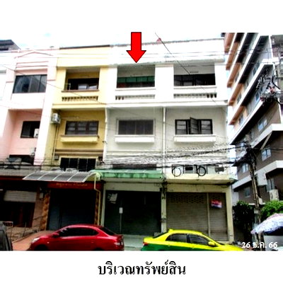 Shophouses for sale Nawamin 42 : FOR SALE  COMMERCIAL BUILDING PROPERTY  2800000 BAHT.