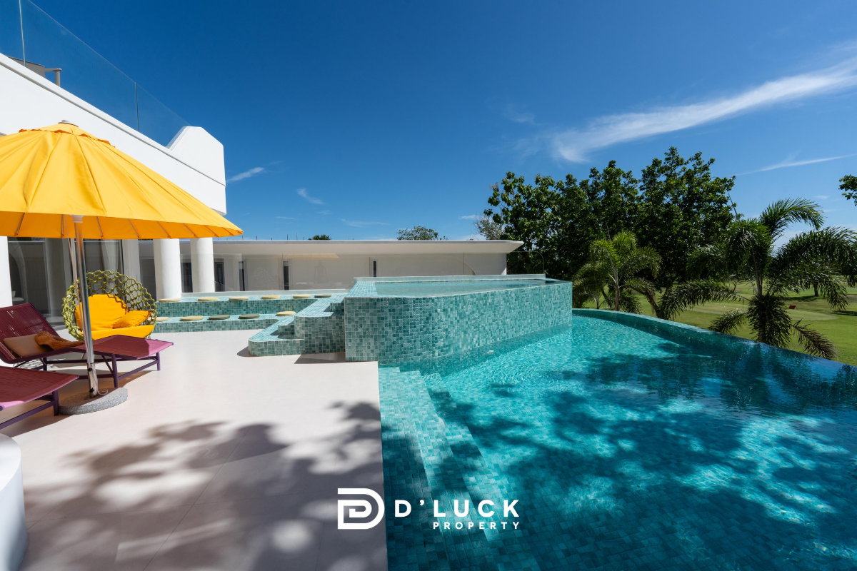 รูป ขายวิลล่าพูลวิลล่าหรู 3 ชั้น สไตล์ Modern Luxury ใกล้พัทยา วิวเขาชีจรรย์ - รูปที่ 44/44