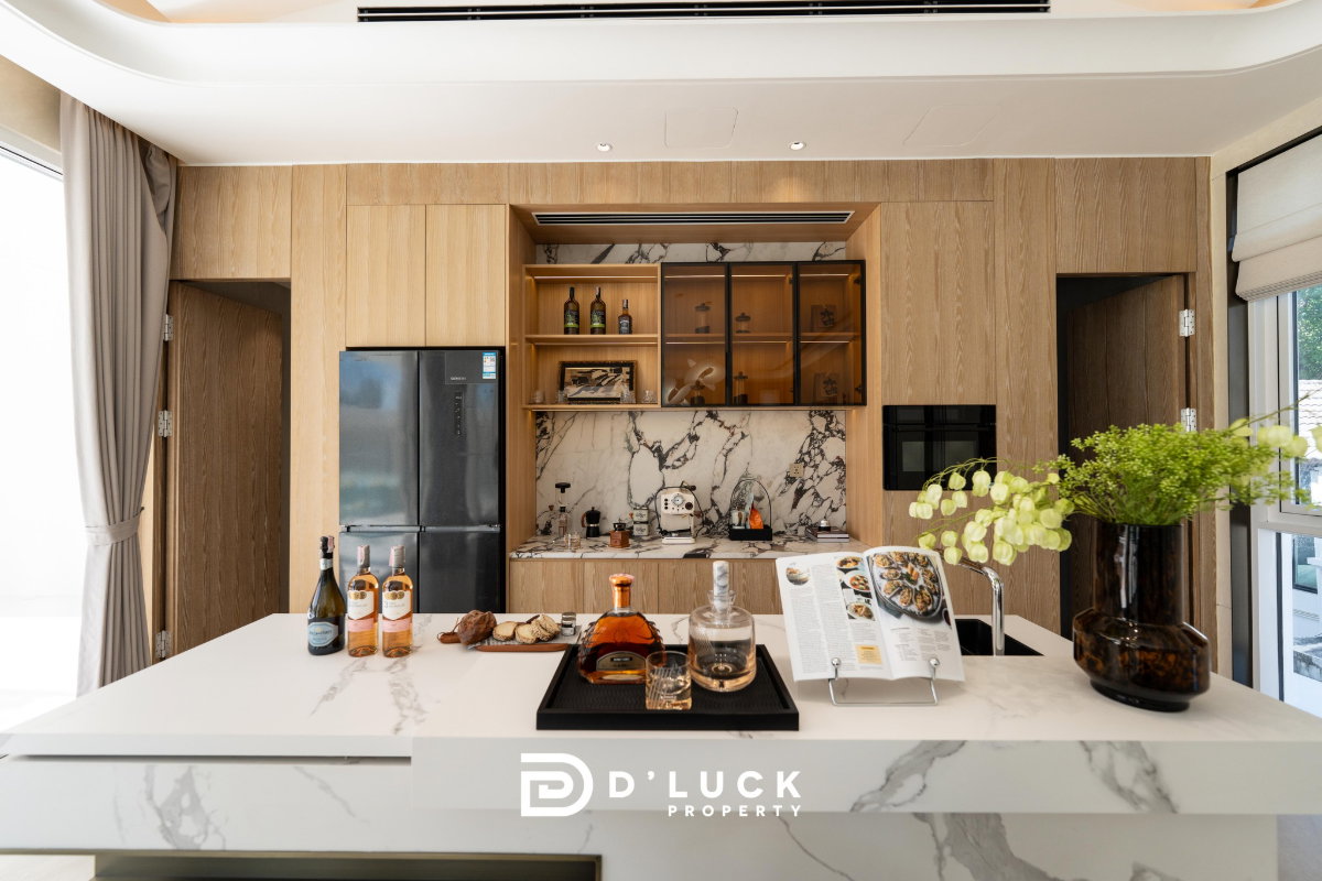 รูป ขายวิลล่าพูลวิลล่าหรู 3 ชั้น สไตล์ Modern Luxury ใกล้พัทยา วิวเขาชีจรรย์ - รูปที่ 27/44