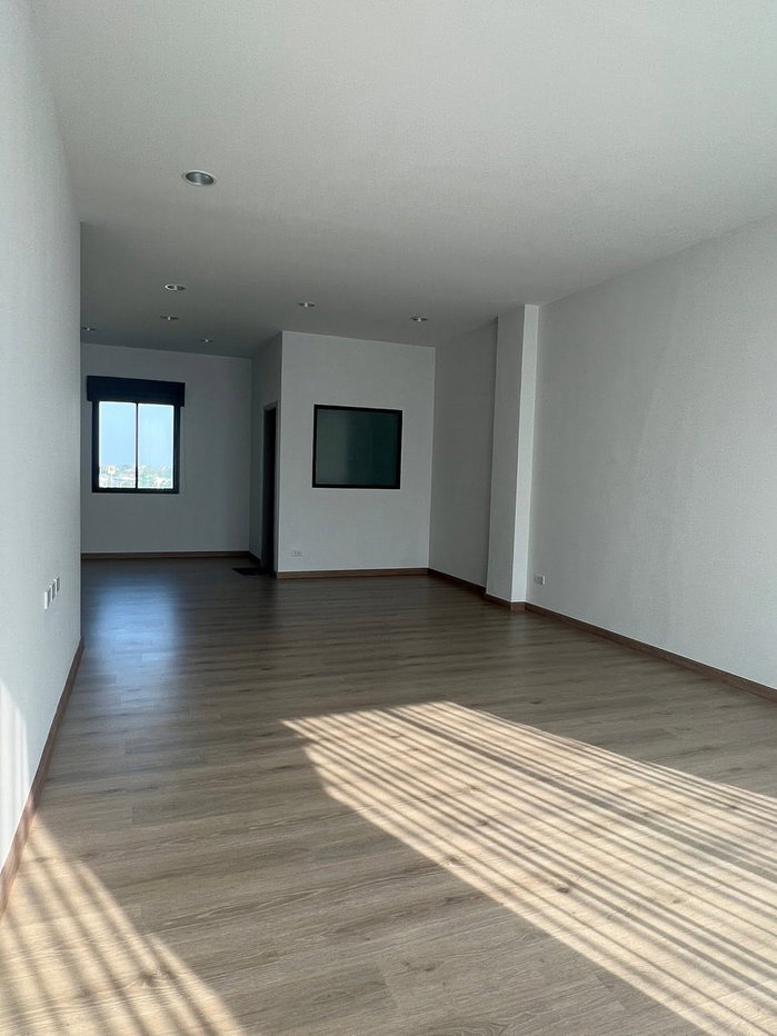 รูป 🏡✨ ให้เช่าโฮมออฟฟิศ 4 ชั้น — Premium Place พหลโยธิน–รามอินทรา 📍 ทำเลศักยภาพ ติดถนนเทพรักษ์ ใกล้รถไฟฟ้าสายสีเขียว และทางด่วน - รูปที่ 12/13