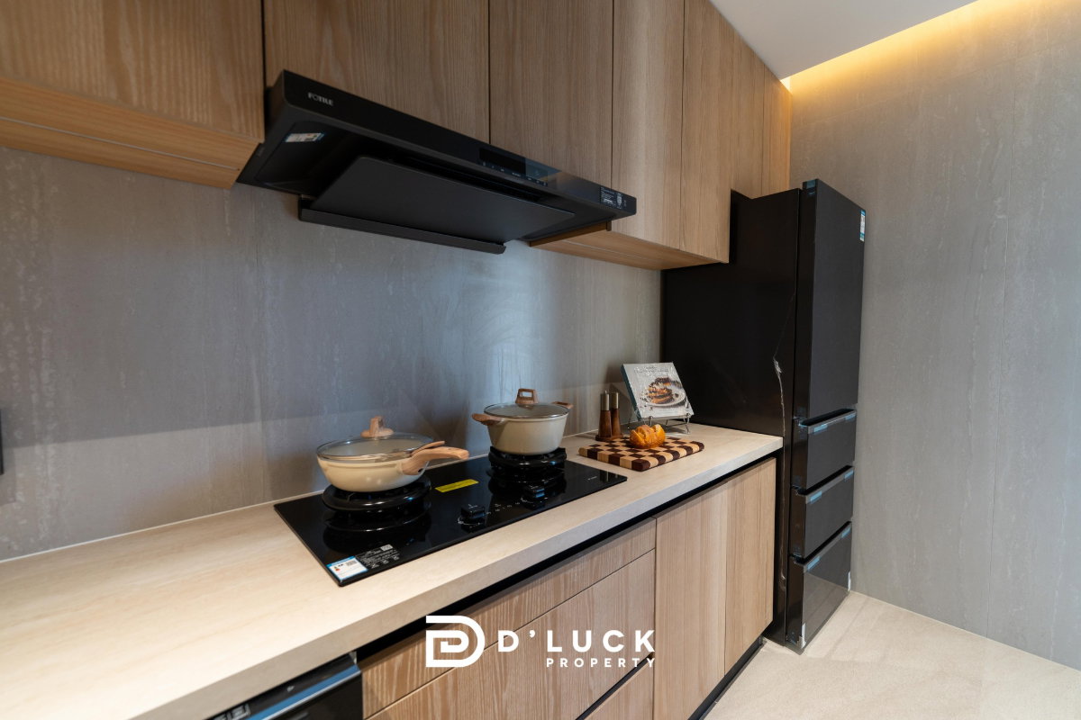 รูป ขายวิลล่าพูลวิลล่าหรู 3 ชั้น สไตล์ Modern Luxury ใกล้พัทยา วิวเขาชีจรรย์ - รูปที่ 29/44