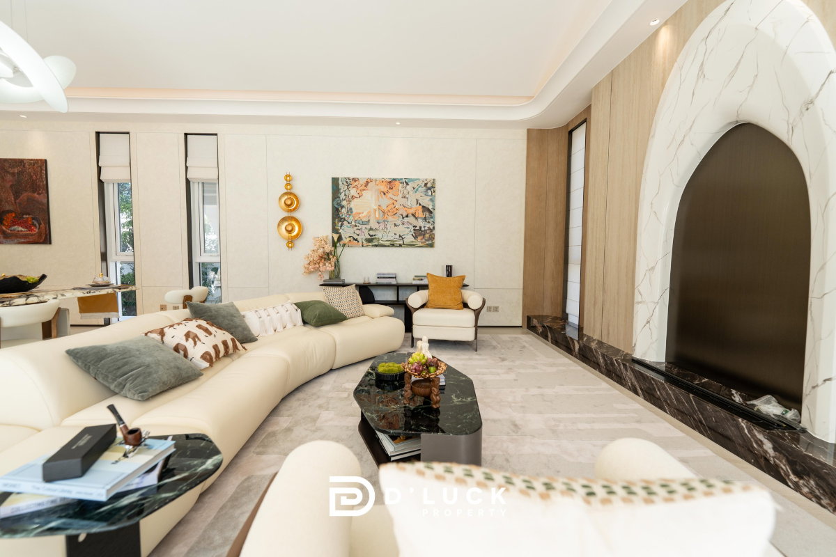 รูป ขายวิลล่าพูลวิลล่าหรู 3 ชั้น สไตล์ Modern Luxury ใกล้พัทยา วิวเขาชีจรรย์ - รูปที่ 4/44