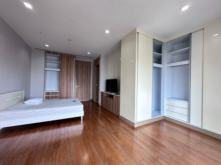 รูป Condo with private pool unit for rent soi sukhumvit 39 - รูปที่ 13/15