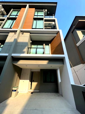 เช่าโฮมออฟฟิศ ถนนรามอินทรา : 🏡✨ ให้เช่าโฮมออฟฟิศ 4 ชั้น — Premium Place พหลโยธิน–รามอินทรา 📍 ทำเลศักยภาพ ติดถนนเทพรักษ์ ใกล้รถไฟฟ้าสายสีเขียว และทางด่วน