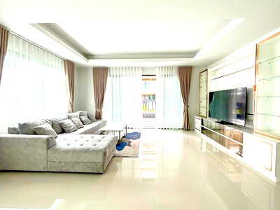 เช่าบ้านเดี่ยว ชลบุรี : House for Rent Nong Pla Lai East Pattaya