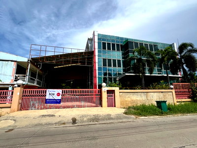 สำนักงาน เดอะ บริโอ้ มอลล์ : อาคารสำนักงาน/โกดัง/ตึกพักคนงาน รหัสแฟ้ม66-00494 หรือ 30345-0001 ติดต่อคุณสุชาติ 