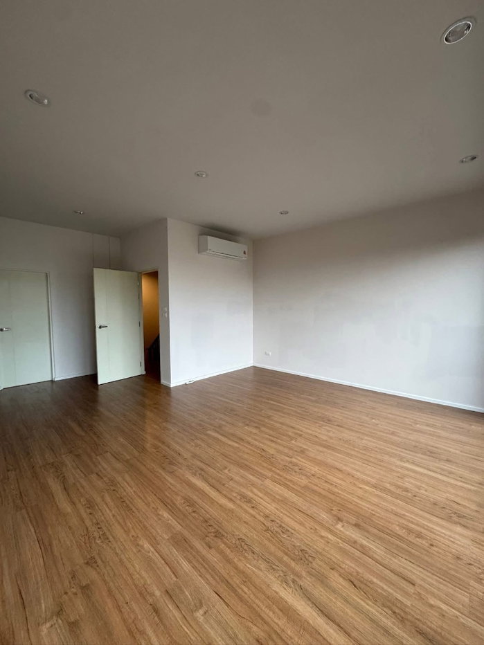 รูป 🏡 ให้เช่าทาวน์โฮม 3 ชั้น บ้านกลางเมือง บางนา-วงแหวน พร้อมเข้าอยู่  โลเคชั่นดีเดินทางสะดวก - รูปที่ 8/11
