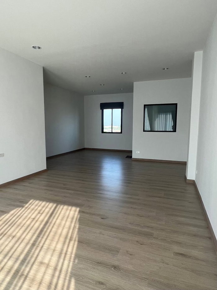 รูป 🏡✨ ให้เช่าโฮมออฟฟิศ 4 ชั้น — Premium Place พหลโยธิน–รามอินทรา 📍 ทำเลศักยภาพ ติดถนนเทพรักษ์ ใกล้รถไฟฟ้าสายสีเขียว และทางด่วน - รูปที่ 8/13