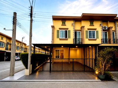 ขายทาวน์โฮม : โกลเด้นทาวน์ อ่อนนุช–พัฒนาการ 27 ตร.ว. 4นอน รีโนเวทแล้ว_BL206