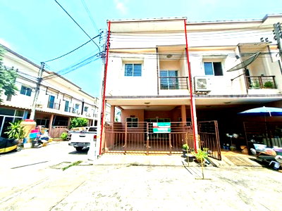 Townhouses for sale Samut Sakhon : TOWN HOUSE 17.4 Sq.w. Krathum Baen Samut Sakhon for 2.1M