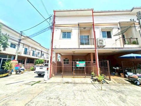 ทาวน์เฮ้าส์ 17.4 ตร.วา เพชรทวี สามพราน นครปฐม 2.1M