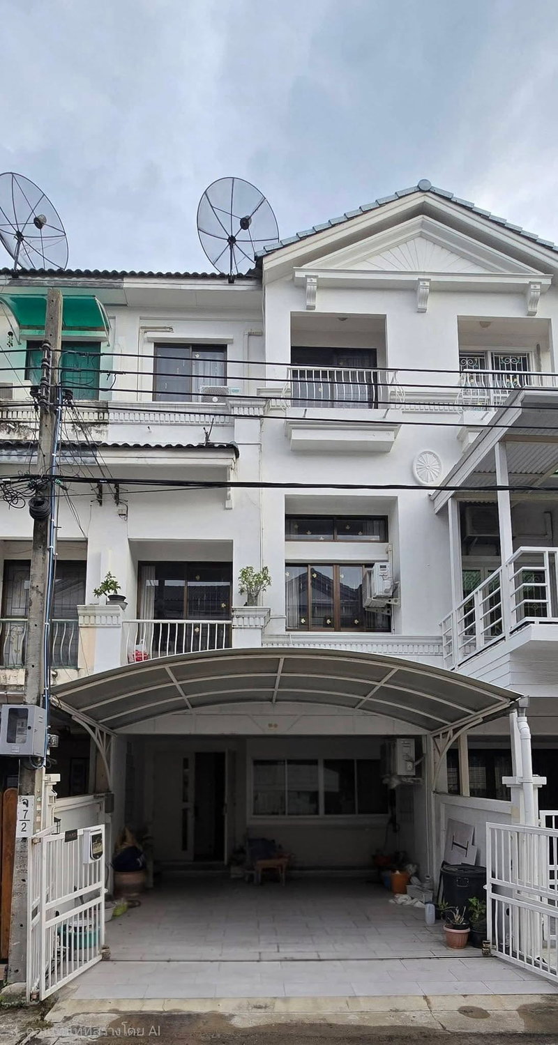 Townhouses for rent : WS7661 🏡✨ Townhouse for rent, Klang Muang 2, Mengjai. Pets allowed 🐶🐱. Only 40,000 baht/month.