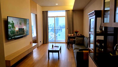 Condos for rent : Condo for rent "Siamese Exclusive Sukhumvit 42" 11th Floor | 52 sq.m. | 2 Bedrooms | 1 Bathroom | Fully Furnished | Near BTS Ekkamai & Gateway Ekkamai