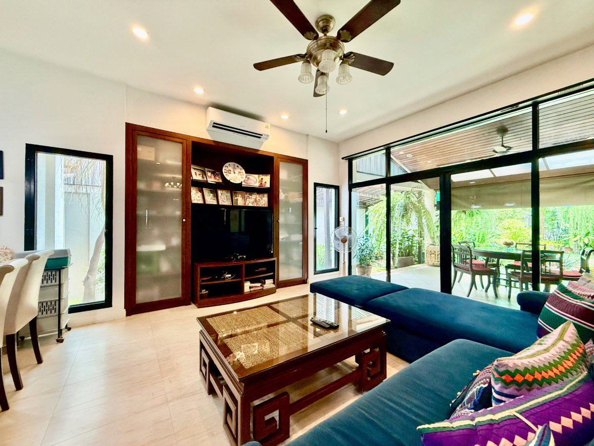 รูป ขายบ้านเดี่ยวหลังใหญ่ 243 ตร.ว. หมู่บ้านปัญญาอินทรา P1 พื้นที่ใช้สอย 560 ตร.ม. ทิศใต้ ฮวงจุ้ยเศรษฐี มีบ่อปลาคาร์ฟและสวนสวยหลังบ้าน พร้อมอยู่! - รูปที่ 49/83