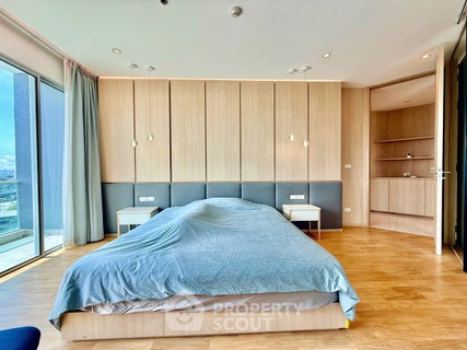 3-BR 165 Sqm Condo In The Star Estate @ Narathiwas, Chong Nonsi (ID 2972667)