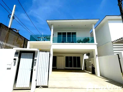 เช่าบ้านเดี่ยว โบ๊ท ลากูน ภูเก็ต : วิลล่าให้เช่า 4 ห้องนอน ในโครงการ เดอะริช วิลล่า เกาะแก้ว 6412136