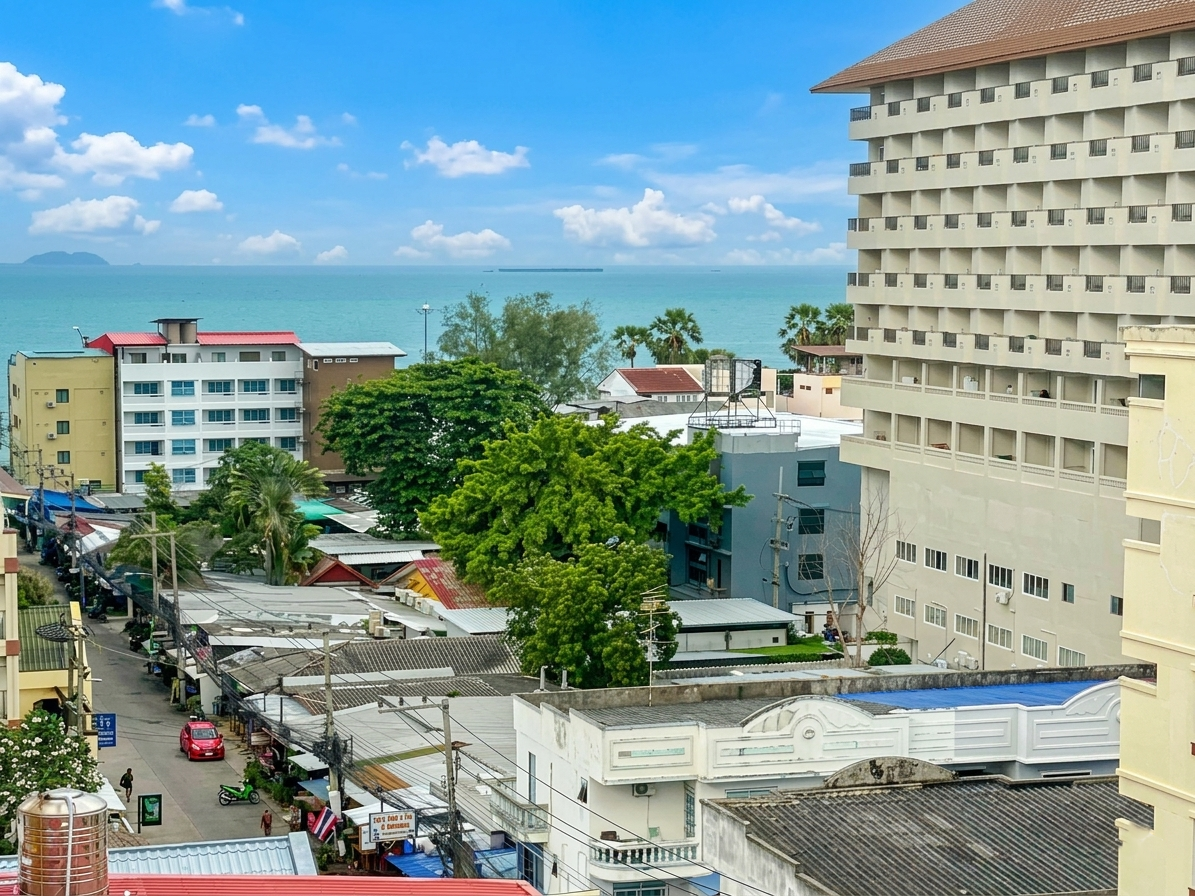 รูป Jomtien Thip Condotel Studio Condo for Sale Sea View - รูปที่ 10/10