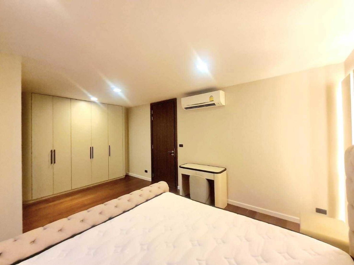 รูป 🔥 Quarter 31 - 4 Bedrooms for RENT ONLY 250K 🔥 - รูปที่ 10/17