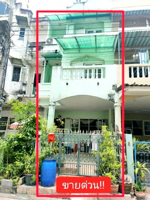 Townhouses for sale Pracha Uthit Road : 🔥 CHEAPEST IN THE PROJECT! For Sale: Large 3-Story Townhome at Lally Ville Pracha Uthit 72, Generous Land Size