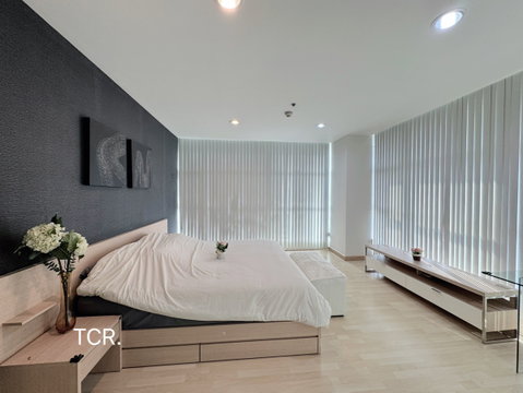 พร้อมให้เช่า❗️2 ห้องนอน ห้องใหญ่ “𝐑𝐡𝐲𝐭𝐡𝐦 𝐑𝐚𝐭𝐜𝐡𝐚𝐝𝐚“ ขนาด 73.5 ตร.ม. เฟอร์ฯครบ ระเบียงกว้าง  [ 260593 ] 