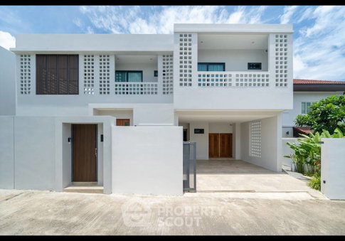 Pet-Friendly 4-BR Villa For Sale, Shelly Villa, Rawai Phuket (ID 2975864)