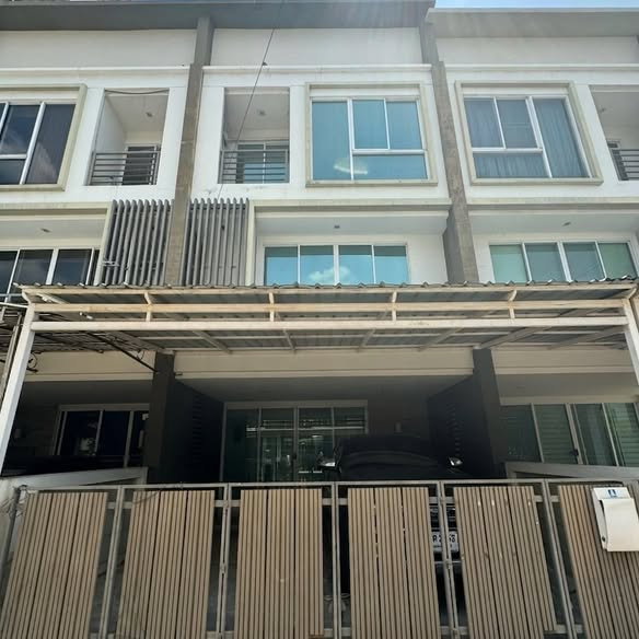 Townhouses for sale : 🔥 FOR SALE(Lumpini Town Residence Ladprao Station) Near MRT Ladprao