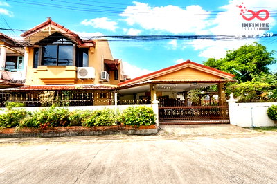 บ้านเดี่ยว ตึกคอม ชลบุรี : ขายบ้านเดี่ยว 2 ชั้น 74 ตร.ว. หมู่บ้านปรารถนา 3 หลังมุม ถนนเสม็ด-อ่างศิลา ชลบุรี ใกล้โรงพยาบาลเอกชล