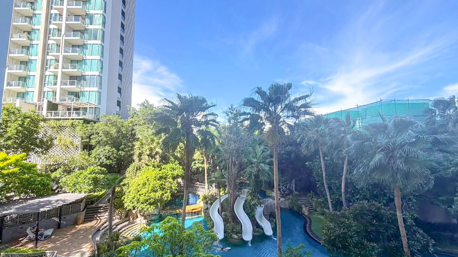 picture Riviera Wongamat Studio Condo for Rent - 11/11