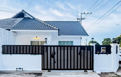 Semi-Detached House for Sale Khao Noi Pattaya