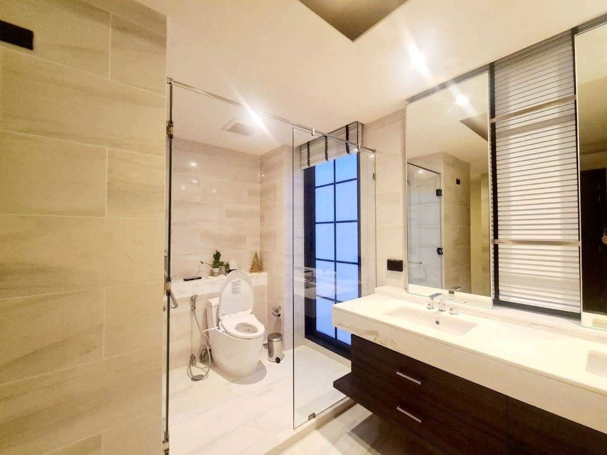 รูป 🔥 Quarter 31 - 4 Bedrooms for RENT ONLY 250K 🔥 - รูปที่ 17/17