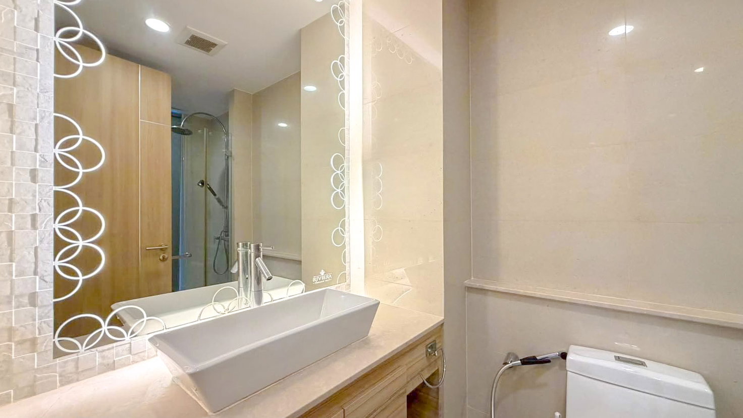 picture Riviera Wongamat Studio Condo for Rent - 7/11