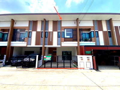 Townhouses for sale : TOWN HOUSE 20.3 Sq.w. Phuttha Mon Thon Nakhon Pathom for 2M