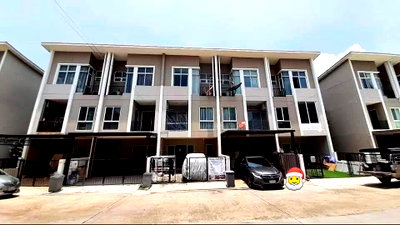ทาวน์โฮมให้เช่า : 🏡 ขาย / เช่า ทาวน์โฮม 3 ชั้น หมู่บ้านซิกเนเจอร์ รามอินทรา 109 (ซ.พระยาสุเรนทร์ 24) 3 ห้องนอน 3 ห้องน้ำ ทำเลศักยภาพ รามอินทรา 109