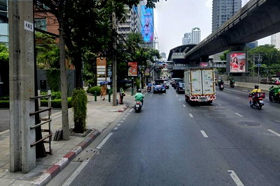 ที่ดิน เอไอเอ สาทร ทาวเวอร์ : ขายที่ดินพร้อมสิ่งปลูกสร้าง ถนนนราธิวาสราชนครินทร์ ใกล้โรงพยาบาลเซนต์หลุยส์